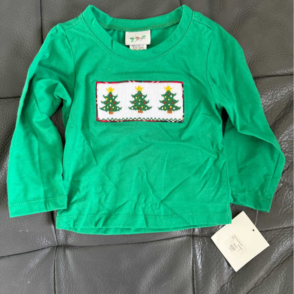 Delta Green Kids Long Sleeve Tee with Christmas Tree Design